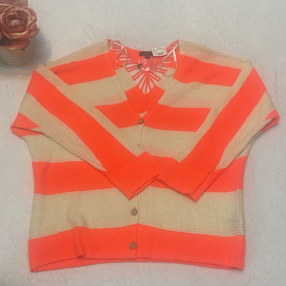 MINE NWT Size M Cardigans Sweater - Picture 6 of 9